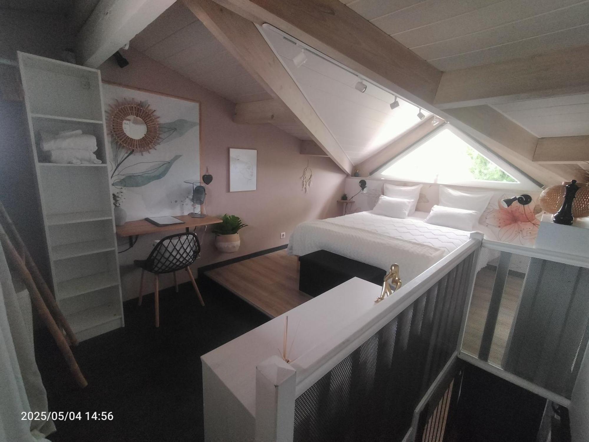 Ferienwohnung Au Bord Du Vieux Moulin Mérignac Exterior foto